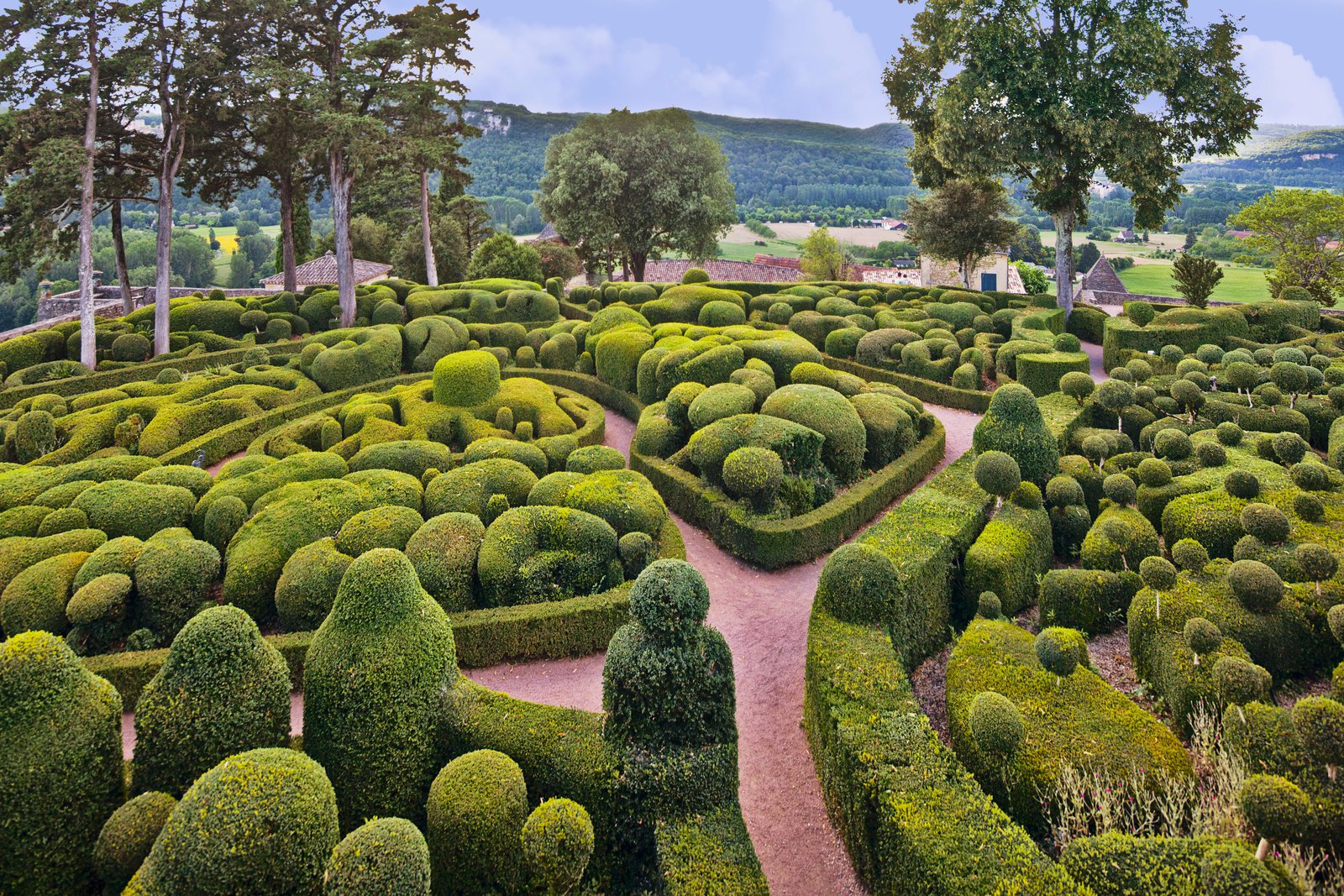 Beautiful Hedged Gardens from Around the World