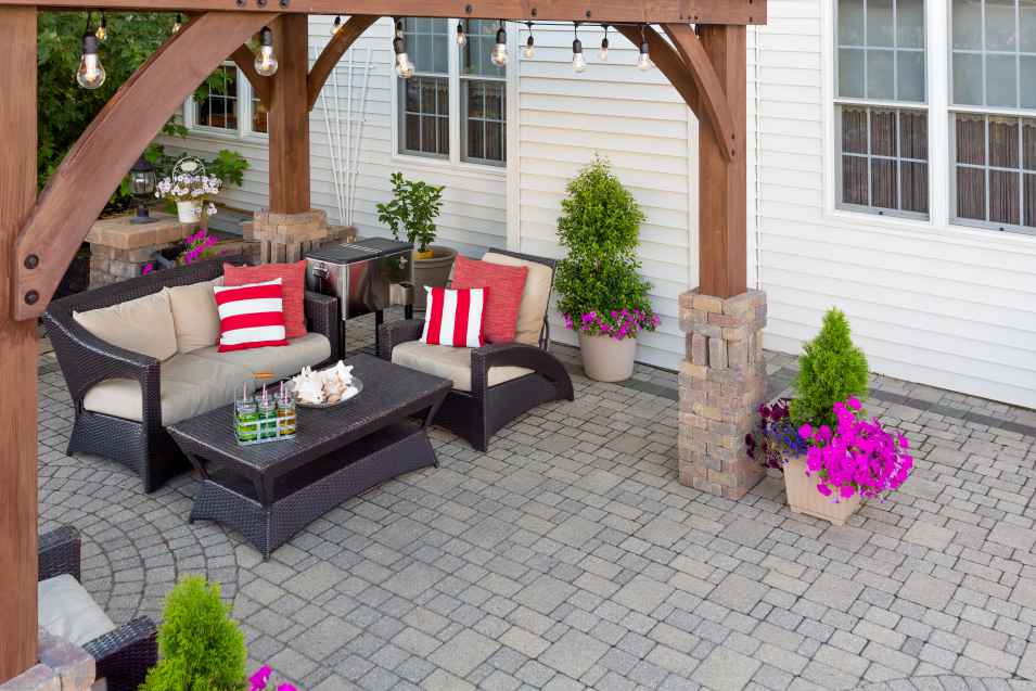 5 Ways to Perk Up Your Patio